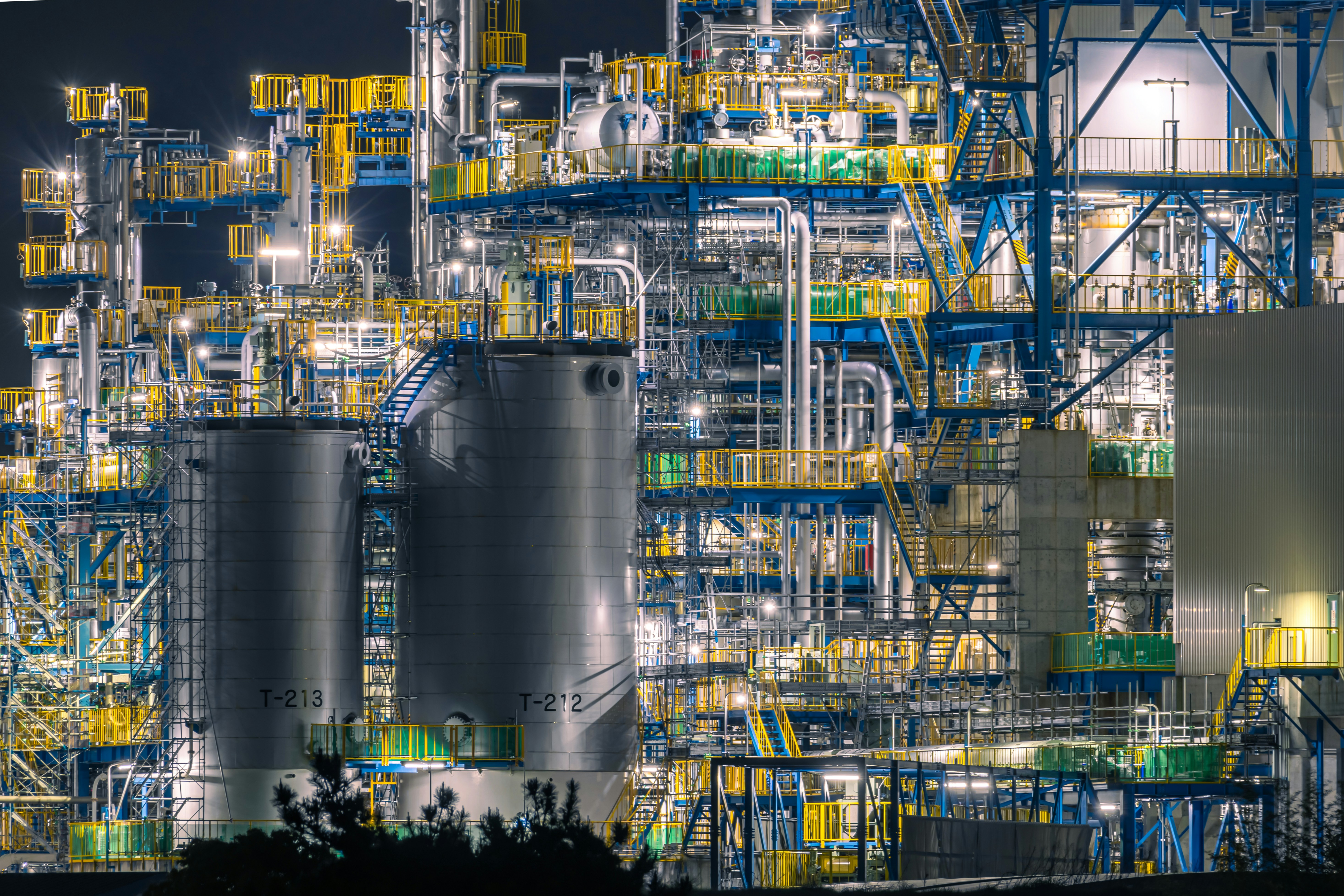 Refinery infrastructure at night